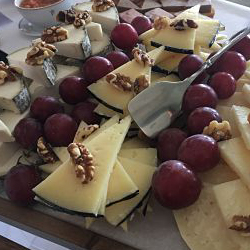 uvas y queso